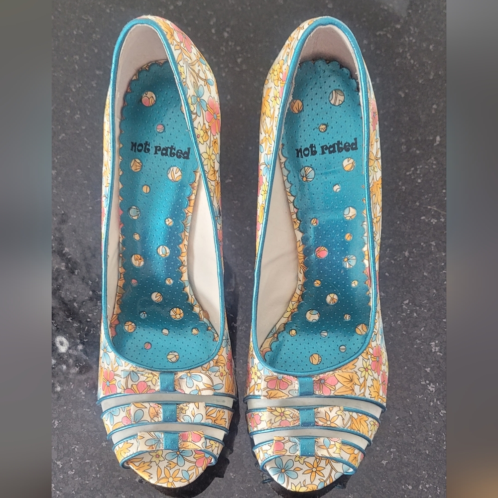 Size 8.5 Not Rated Open Toe Heels